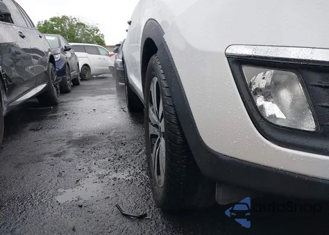 2013 Kia Sportage Ex z USA, uszkodzony, nr VIN KNDPC3A2XD7404945